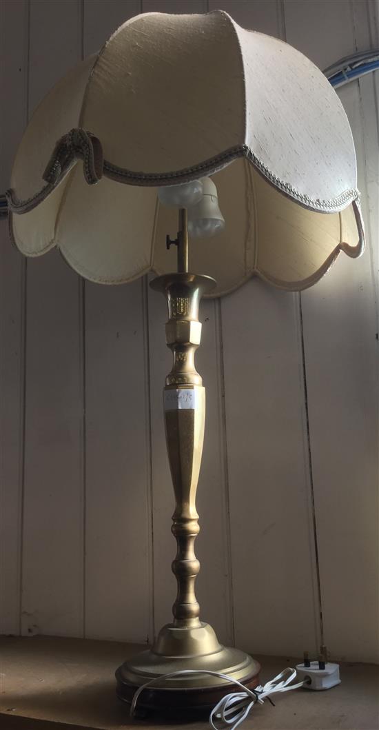 Brass table lamp